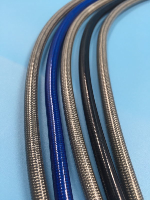 Hochdruck-PTFE-Schlauch mit einer geflochtenen Schicht aus Edelstahl für Transport und mobile Hydraulik